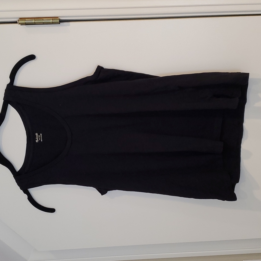 Black basic tank
